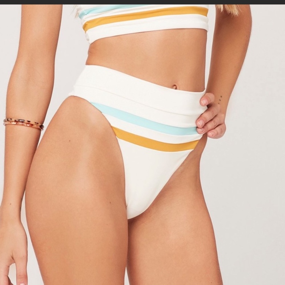 L space bottoms